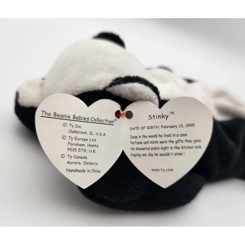 TY Beanie Baby‎ - STINKY the Skunk (8 inch)
